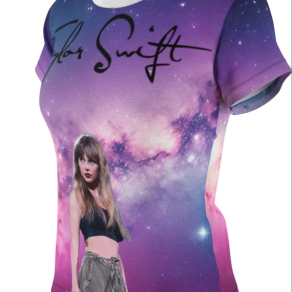 Taylor Swift! New 2023 Summer Edition! Women's Cut & Sew Tee - Picture 4 of 5